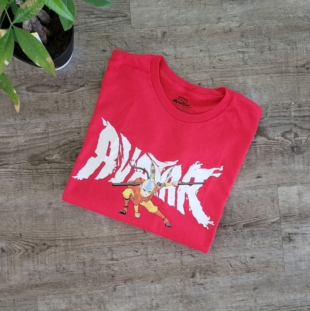 NWOT Avatar red‎ men T-shirt